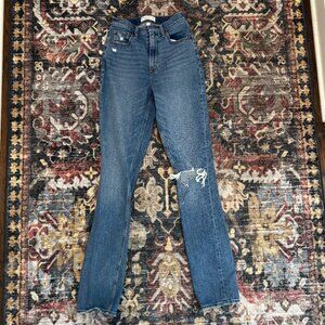 Curve Love Ultra High Rise 90s Slim Straight Jean 25 X-Long Ripped Knee